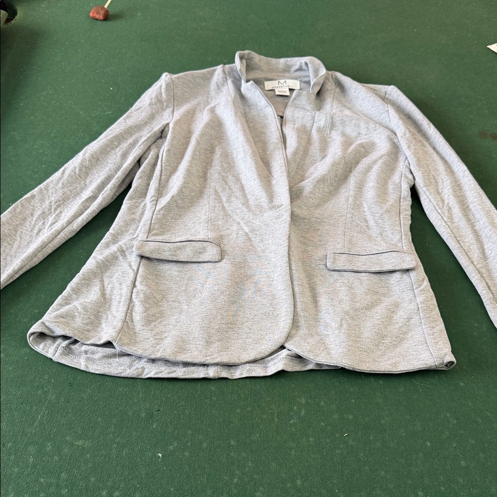 Magaschoni Light Gray Blazer. CAJA. # 6 A